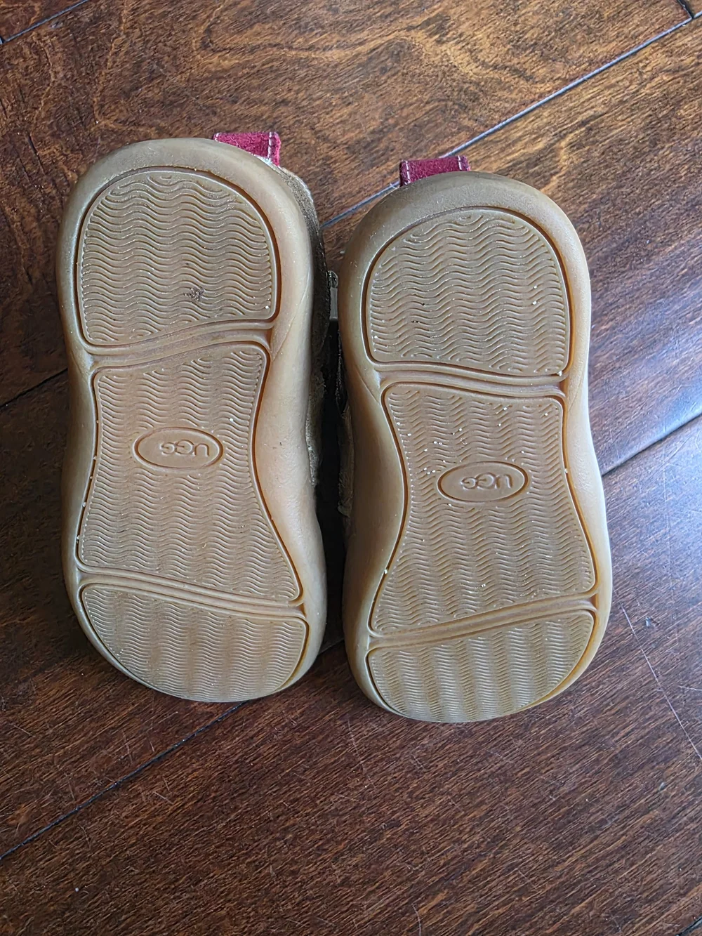UGG Toddler Kristjan Chukka Suede Boots Tan Pink Size 7